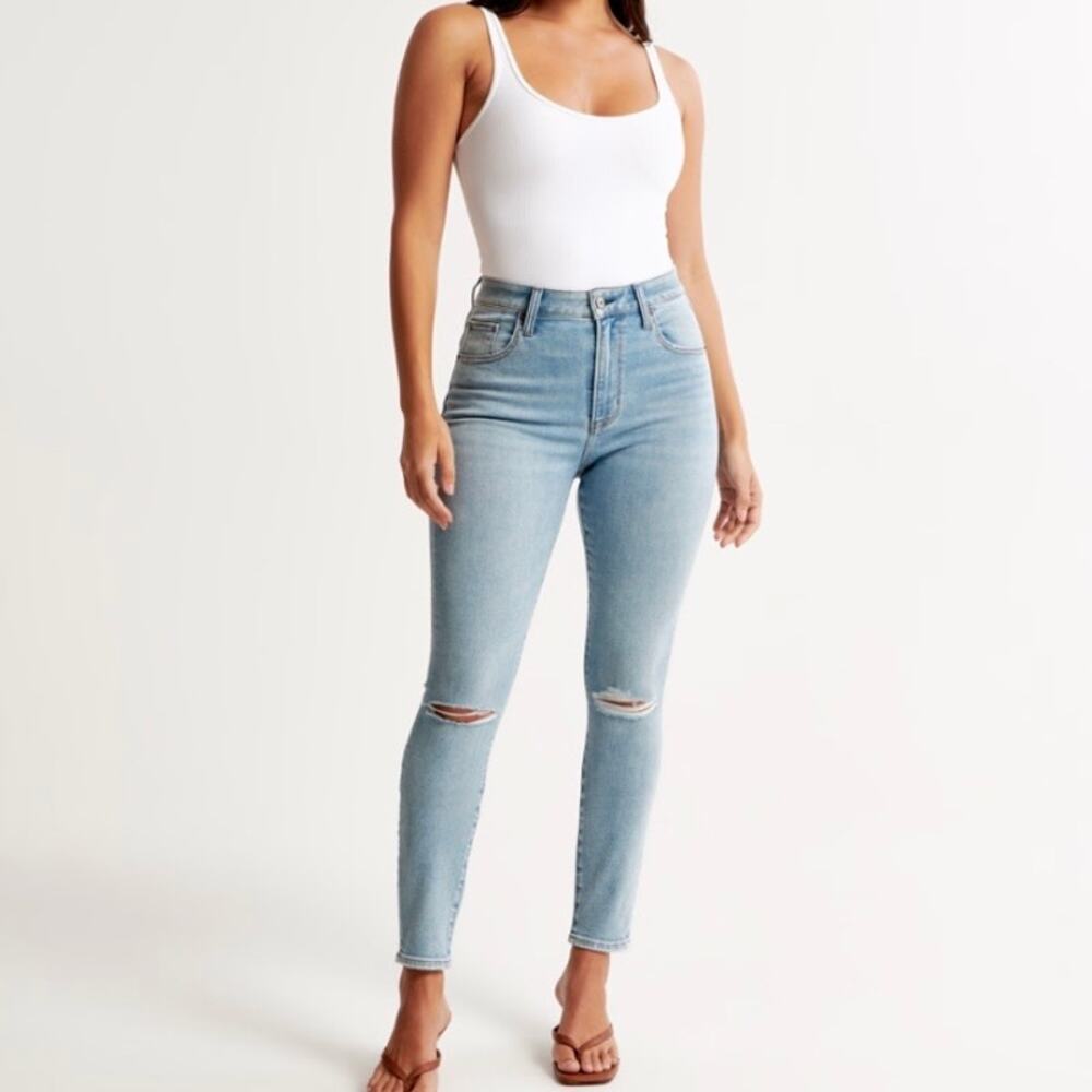 Abercrombie & Fitch Curve Love The Skinny High Rise Denim Jean